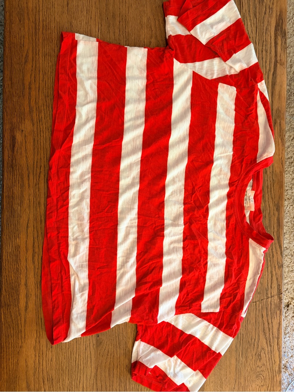 Red & White Striped Cropped Short Sleeve Tee sz L